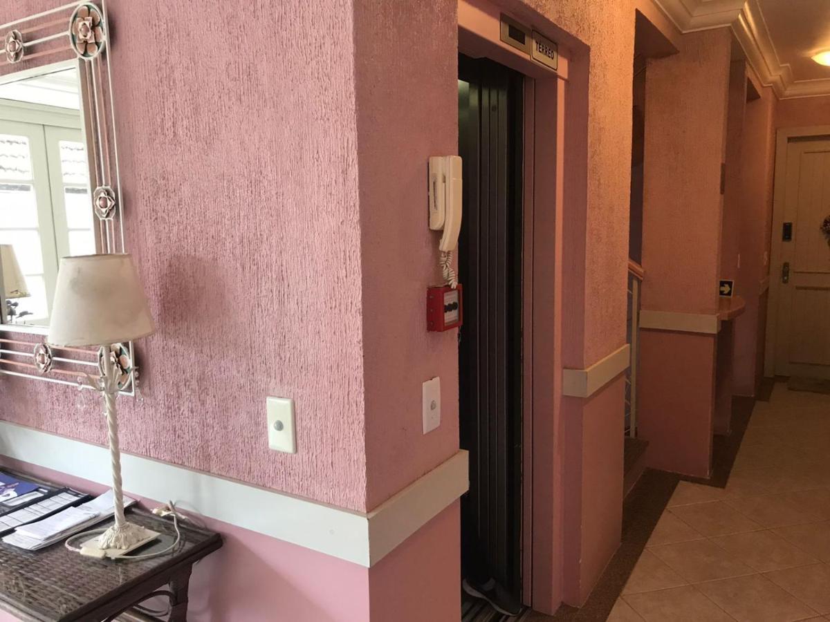 Apartamento Rua Coberta Gramado Luxos Esterno foto